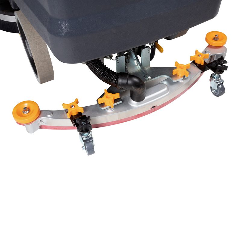 Поломоечная машина с местом оператора Chancee K70 Double brush с литиевым АКБ (150 а/ч) - изображение 5