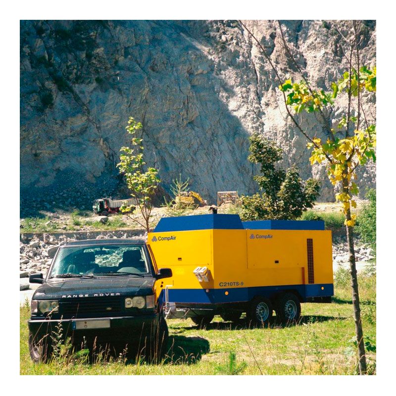 Передвижной дизельный винтовой компрессор CompAir C230TS-9 - изображение 2