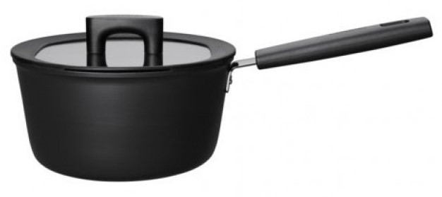 Cотейник FISKARS 1052235 с крышкой 2,5л