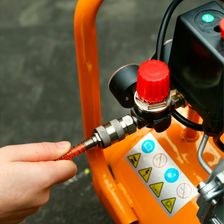 Компрессор воздушный поршневой масляный DEKO DKAC24, 24л ресивер, 260 л/мин - изображение 8