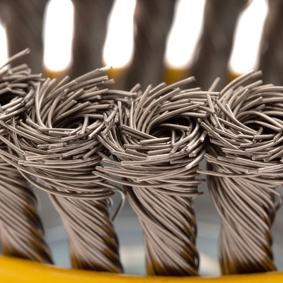 Щетка для УШМ Denzel 125 мм, Чашка, крученая нержавеющая проволока 0.5 мм, М14 - изображение 6