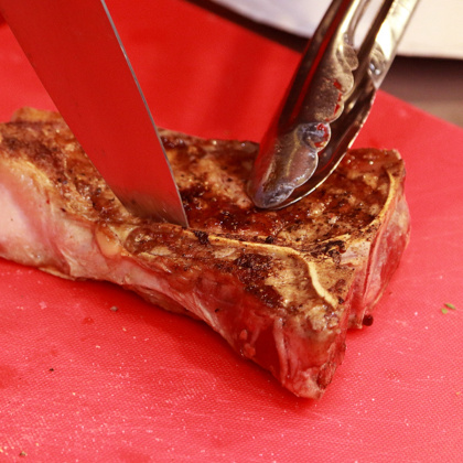 Доска разделочная 500х350х18 мм красная пластик - изображение 5