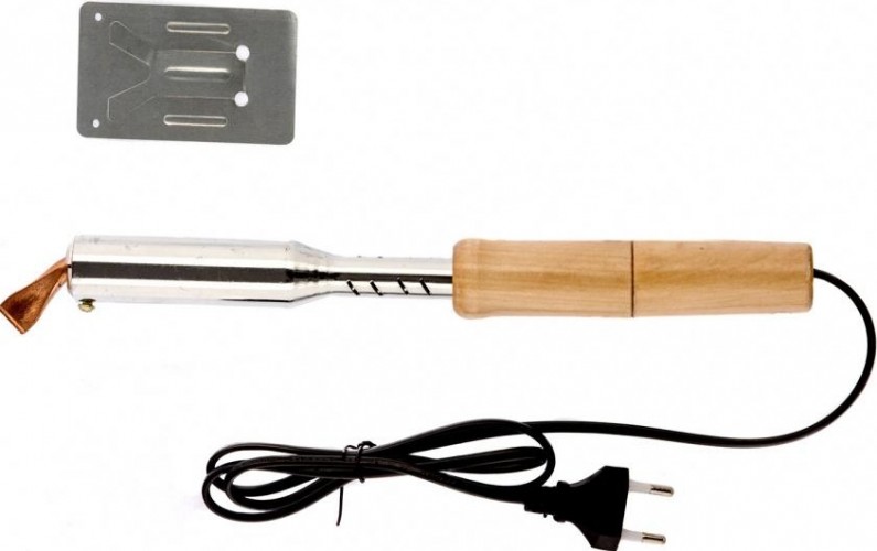 Электропаяльник Sparta 100 Вт, 220 В с ручкой из дерева 913104