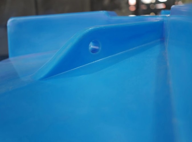 Емкость ЭКОПРОМ T 2000 л., вертикальная черный - изображение 3