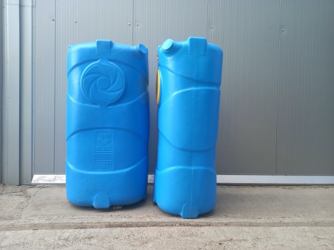 Емкость KSC PV- 750 л прямоугольная вертикальная синий - изображение 3