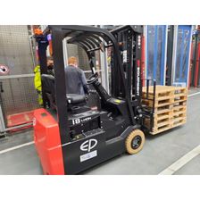 Электропогрузчик трехопорный переднеприводный EP CPD18TVL 4800 мм - изображение 13
