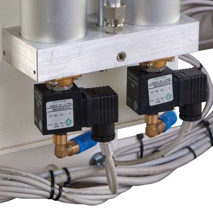 Медицинский безмасляный компрессор FINI DR.SONIC 640-90V-ES-6T - изображение 3