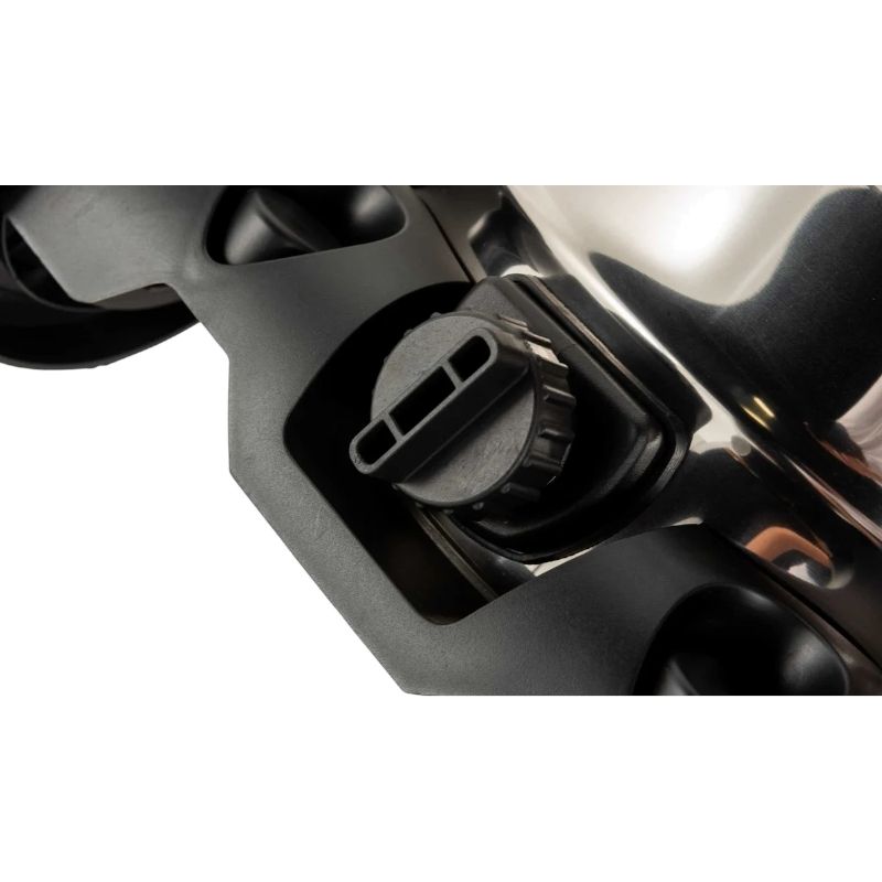 Пылесос для сухой и влажной уборки Gigant Professional GMI-03 с розеткой для электроинструмента 1400 Вт, 30 л - изображение 9