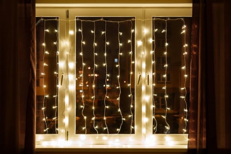 Гирлянда Neon-Night ДОЖДЬ (занавес) 1,5х1 м 96 LED теплый белый 235-026 - изображение 3