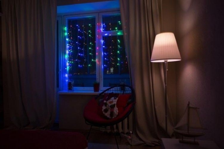 Гирлянда Neon-Night ДОЖДЬ (занавес) 1,5x1,5 м 144 LED мультиколор 235-039 - изображение 3