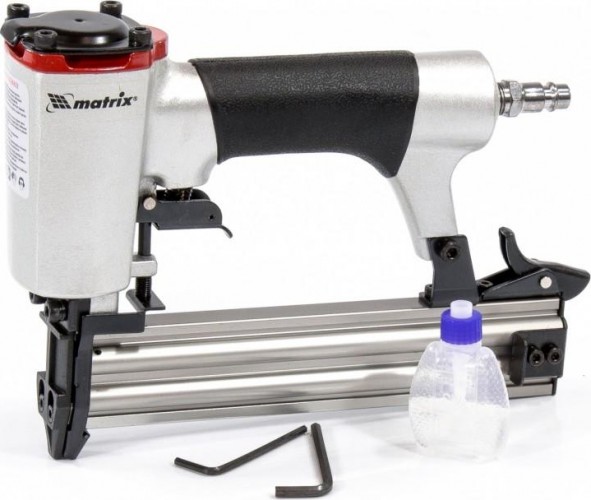Гвоздезабивной пистолет пневматический MATRIX 10-32 мм 57405