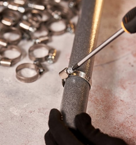 Хомут червячный REXANT 20-32-0,7 мм (упак. 50 шт) 07-0620 - изображение 2