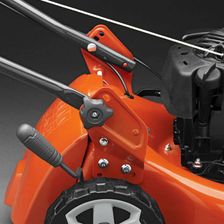 Газонокосилка бензиновая Husqvarna LC140 - изображение 6