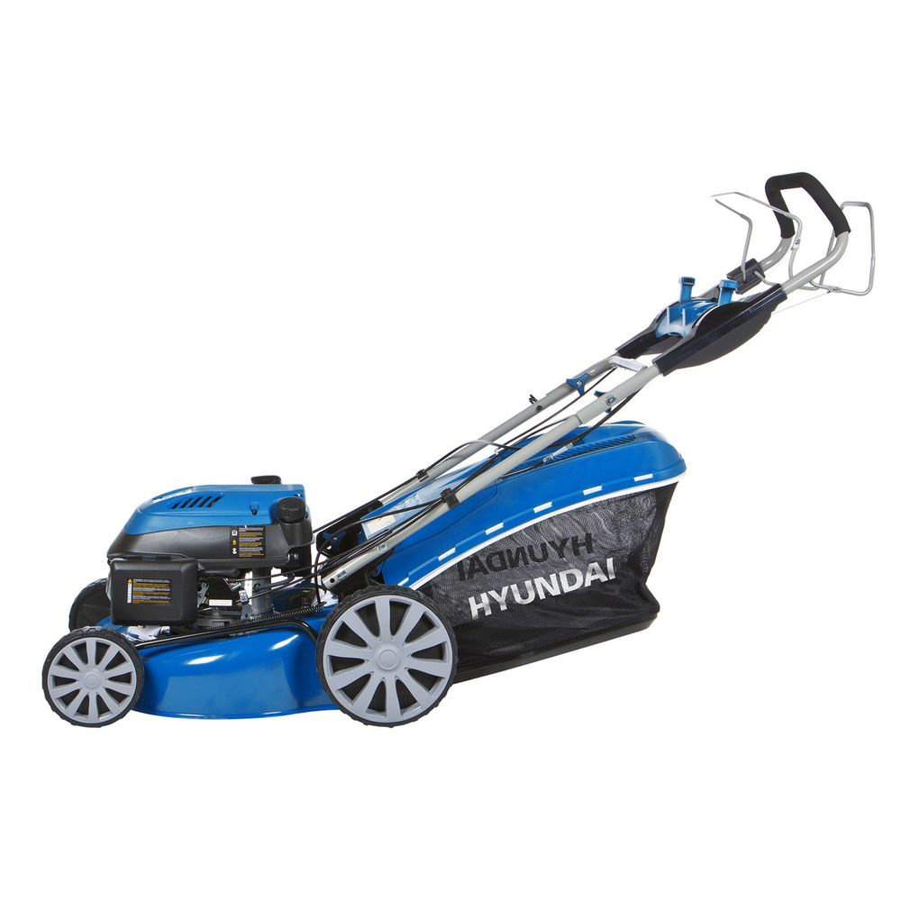 Самоходная бензиновая газонокосилка Hyundai L 4610S - изображение 1