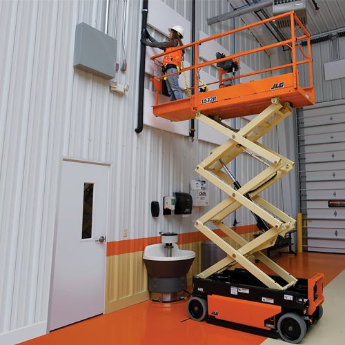 Подъемник ножничный самоходный JLG 1532R - изображение 4