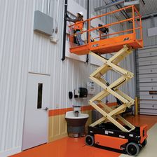 Подъемник ножничный самоходный JLG 1532R - изображение 8