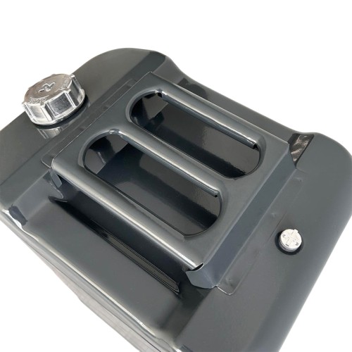 Канистра СОРОКИН 11.440 вертикальная 40л - изображение 2