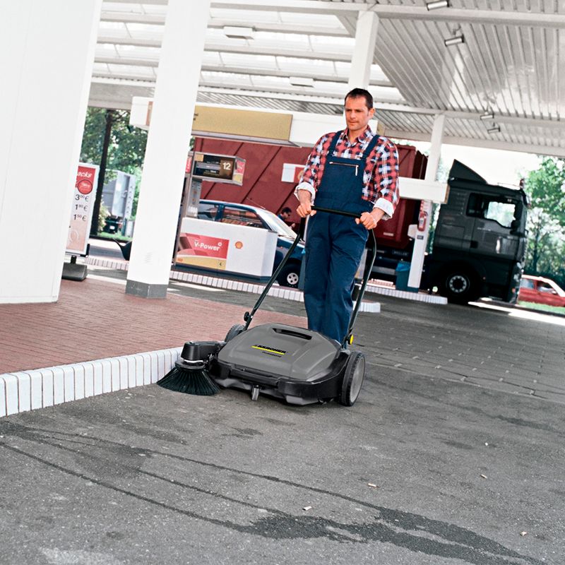 Подметальная машина Karcher KM 70/15 C - изображение 3