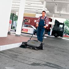 Подметальная машина Karcher KM 70/15 C - изображение 6