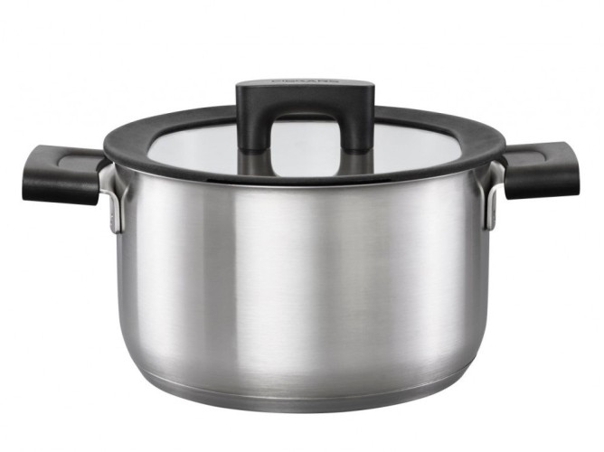 Кастрюля FISKARS 1052240 3,5л/20см, с крышкой