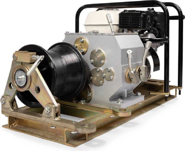 Лебедка тяговая с бензиновым приводом КВТ ЛТА-3 автономная  88396