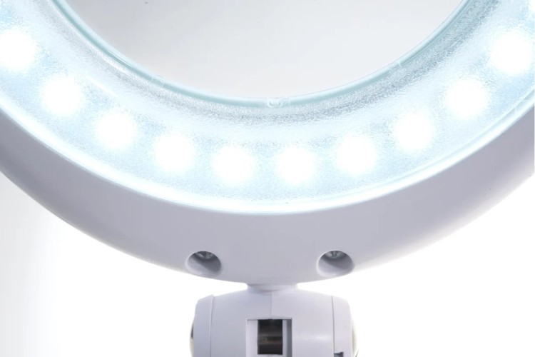 Лупа настольная REXANT 31-0245 3D с подсветкой 30 SMD LED, ø100мм, белая - изображение 3