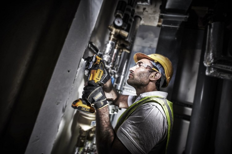 Многофункциональный инструмент аккумуляторный DeWALT DCS 356E1T бесщеточный, без ЗУ - изображение 5