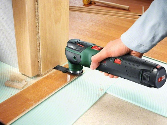 Многофункциональный инструмент аккумуляторный BOSCH UniversalMulti 12 0603103021 1х2,5Ач - изображение 4