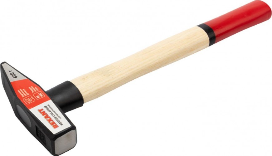 Молоток REXANT 12-8106 слесарный с деревянной рукояткой 600 г
