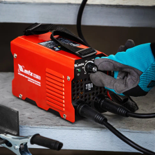 Инверторный аппарат дуговой сварки MTX MMA-220S, 220 А, ПВ60%, диаметр электрода 1,6-5 мм - изображение 38