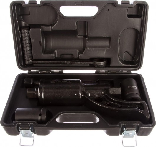 Мультипликатор THORVIK 1"DR, 3800 Нм и головки торцевые 1"DR 32 мм, 33 мм 052753