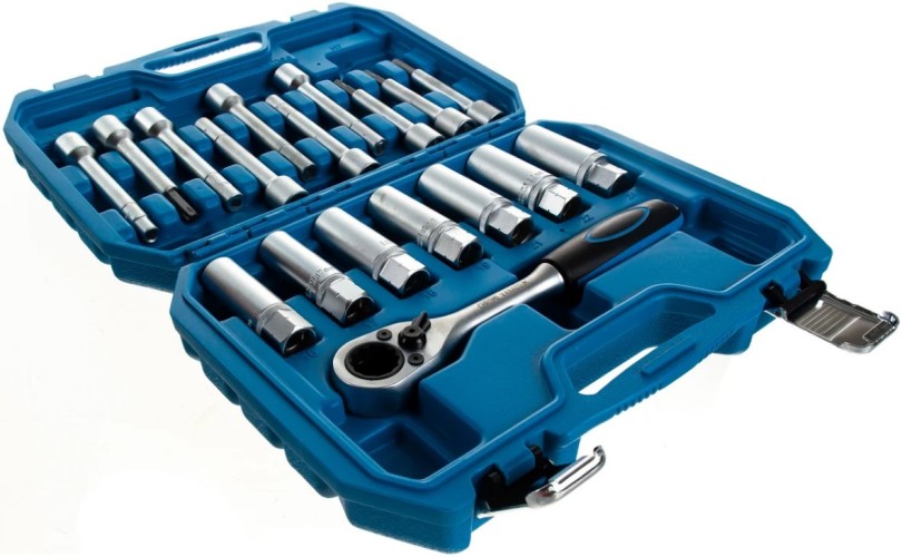 Набор инструмента AV Steel AV-922058 для разбора стоек с проходной трещоткой, 18 предм.