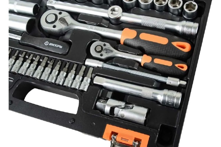 Набор инструментов ВИХРЬ АВТО, 1/2", 1/4", CrV в кейсе 82 предм. 73/6/7/6 - изображение 2
