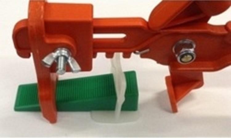 Набор клиньев и основ BATTIPAV 2 мм для выравнивания плитки 335 335