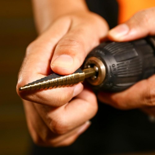 Набор сверл по металлу DEKO DH22 ступенчатых в кейсе 5 шт 065-0690 - изображение 4