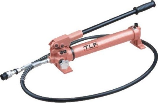 Насос ручной для домкрата TOR HHB-700А (для односторонних домкратов 20-100 т) 105703 105703