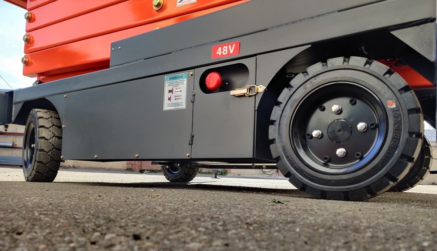 Несамоходный подъемник ножничного типа GROST Tower 500-11 DC с выдвижной платформой, аккумуляторный 212432 - изображение 3