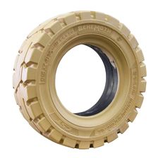 Шина массивная NON MARKING TIRE 18х7-8 CST C8920 - изображение 2