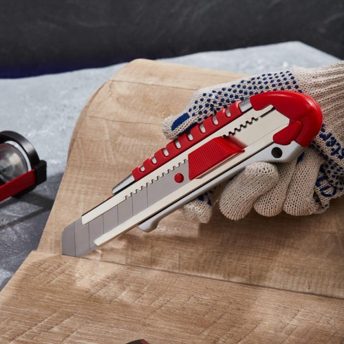 Нож для строительных работ REXANT 12-4918 с сегментированным лезвием 25 мм - изображение 4