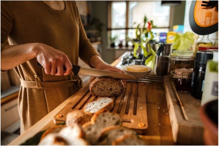 Нож FISKARS 1057538 для хлеба, 21 см - изображение 4