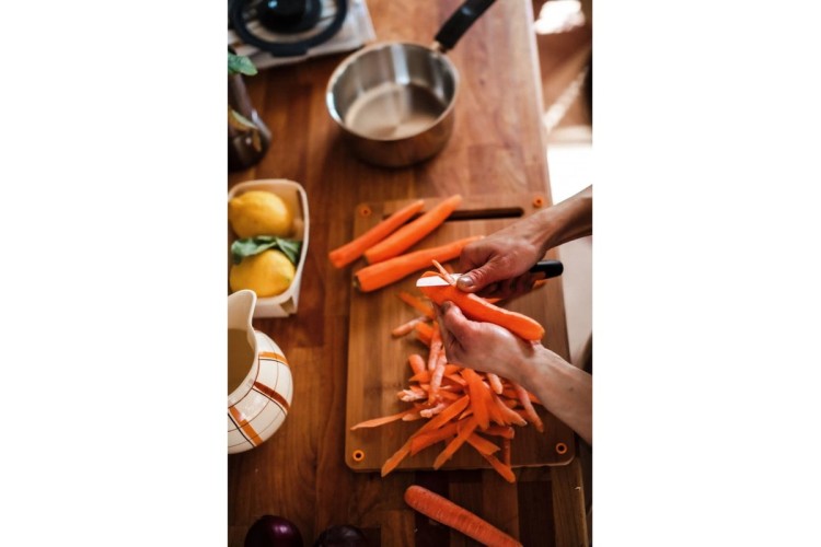 Нож FISKARS 1057544 для корнеплодов, 8 см - изображение 5