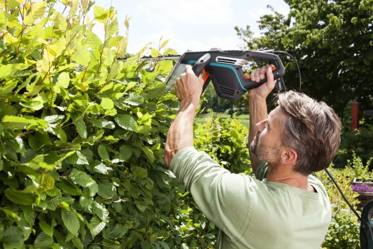 Ножницы-кусторез электрические GARDENA 09835-20.000.00 для живой изгороди powercut 700/65 - изображение 3