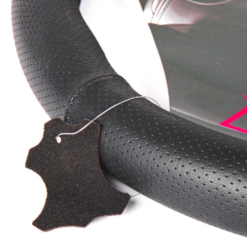 Оплетка на руль ARNEZI A0501035 (M 38 см, иск. кожа PU) черная с перфорацией - изображение 2