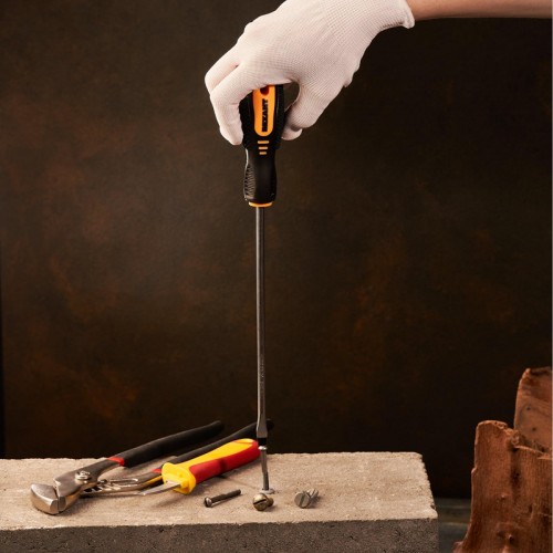 Отвертка шлицевая REXANT SL 6х200 мм Cr-V двухкомпонентная рукоятка 12-6432 - изображение 3