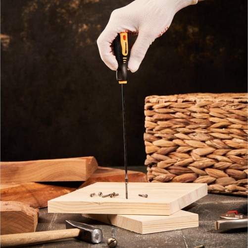 Отвертка шлицевая REXANT SL 3х150 мм Cr-V двухкомпонентная рукоятка 12-6422 - изображение 2