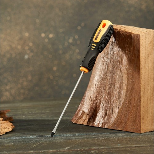 Отвертка шлицевая REXANT SL 3х100 мм Cr-V двухкомпонентная рукоятка 12-6421 - изображение 2