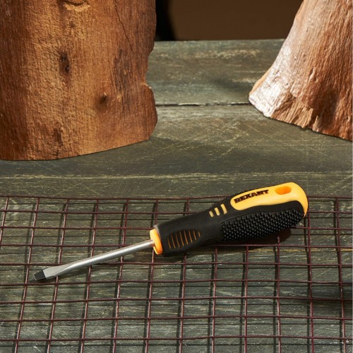 Отвертка шлицевая REXANT SL 5х75 мм Cr-V двухкомпонентная рукоятка 12-6427 - изображение 3