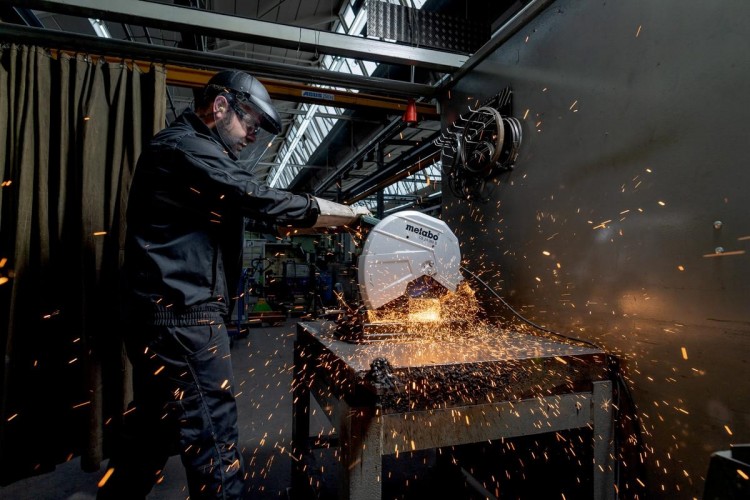 Пила монтажная сетевая METABO CS 22-355 601786000 - изображение 4