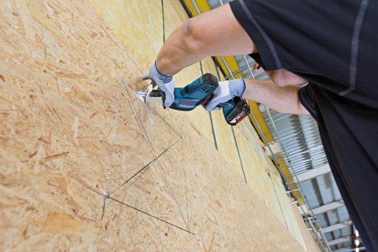 Пила сабельная аккумуляторная BOSCH GSA 18 V-LI C без АКБ иЗУ 06016A5001 Кейс L-Boxx - изображение 4