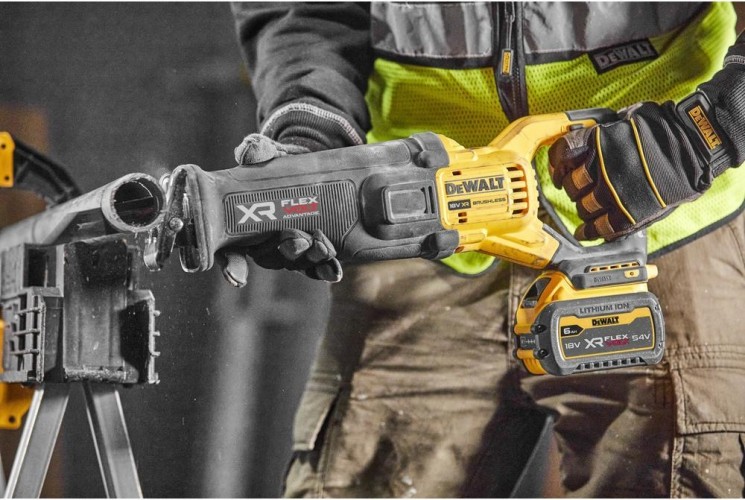 Пила сабельная аккумуляторная DeWALT DCS 386 NT FLEXVOLT, бесщеточная, без АКБ и ЗУ DCS386NT-XJ - изображение 4